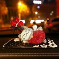 Đồ trang trí đáng yêu, phong thủy trên xe hơi