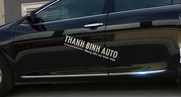 Nẹp sườn trang trí TOYOTA CAMRY 2015